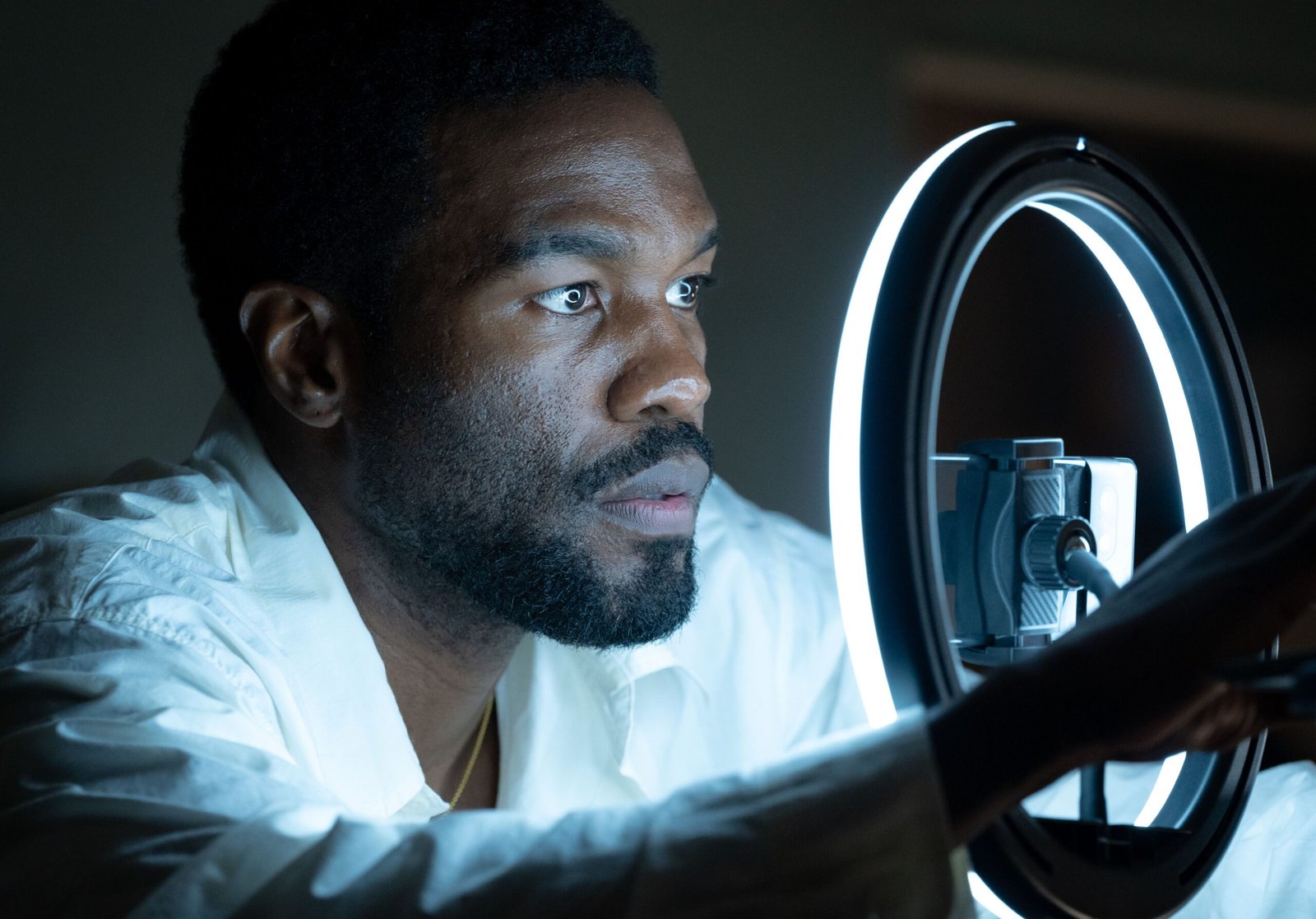 As Marvel pivots back to the Avengers, Wonder Man goes its own way